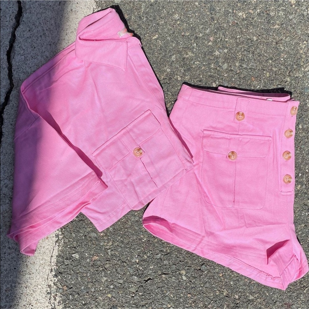 TWO PIECE HOT PINK SHORT SET